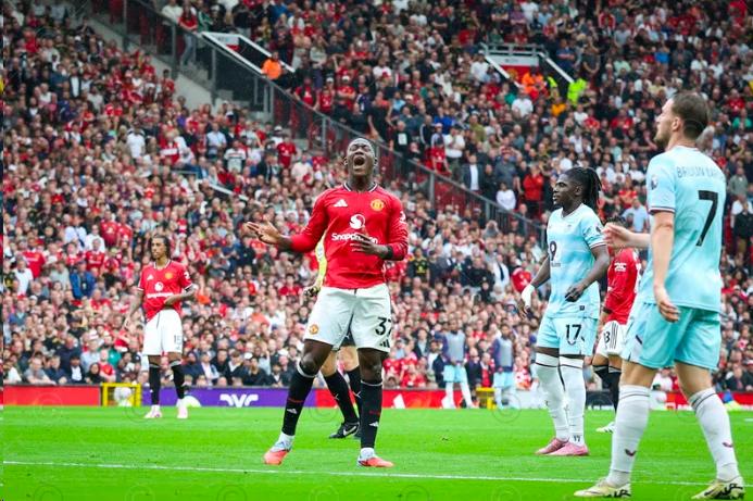 星空体育平台-曼联马努“开始担忧”的时刻被揭露转会“复活”需满足两个条件